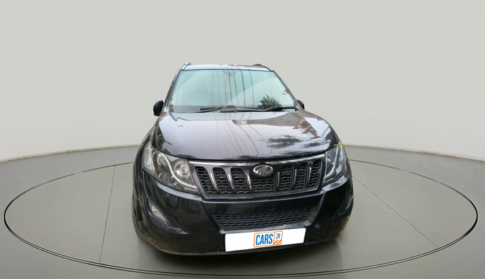 2017 Mahindra XUV500 W6, Diesel, Manual, 94,093 km, exterior