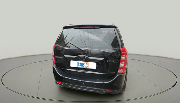 2017 Mahindra XUV500 W6, Diesel, Manual, 94,093 km, exterior