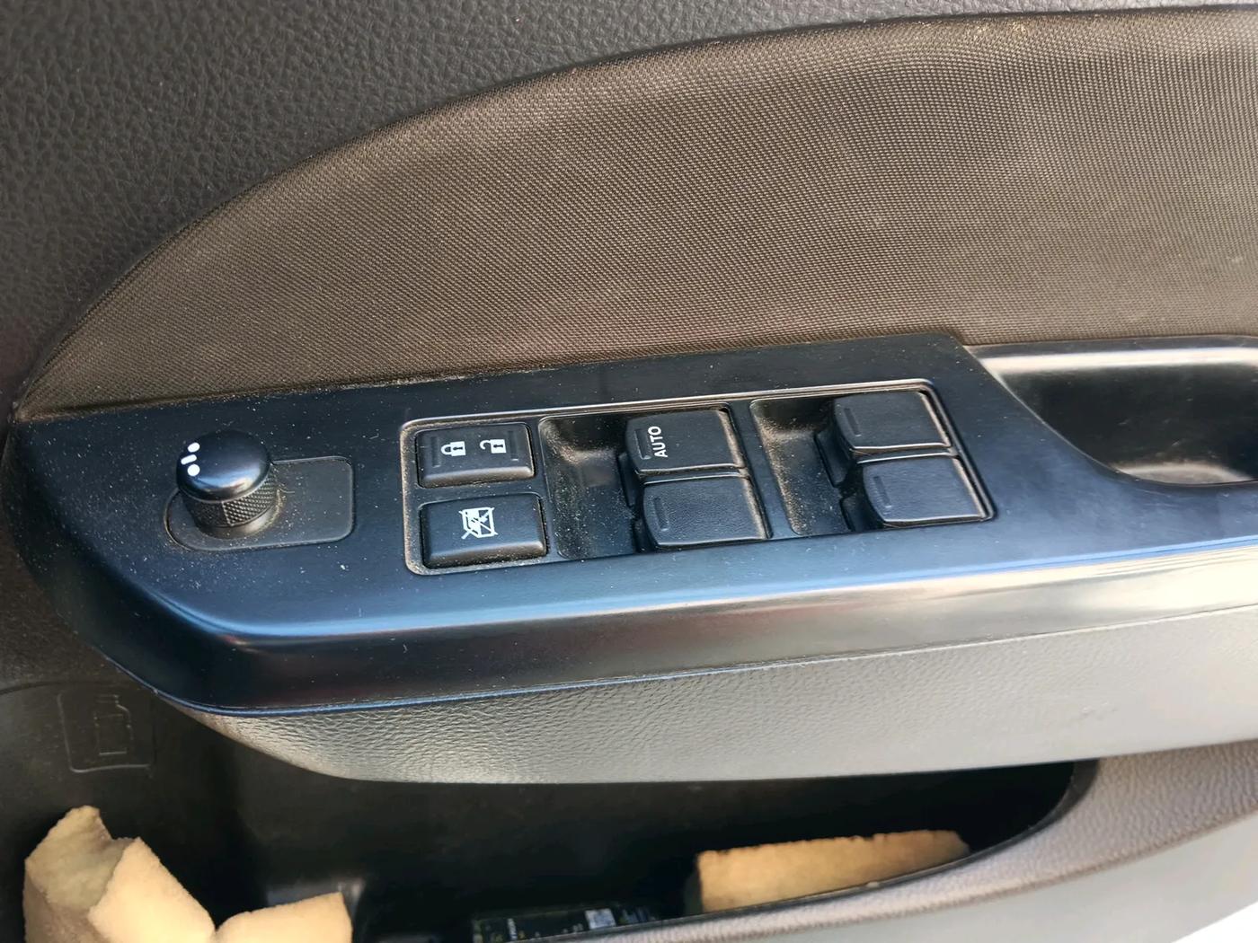2012 Maruti Swift VXI, Petrol, Manual, 46,000 km, interior