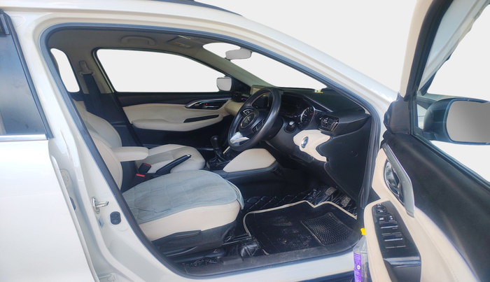 2024 Maruti Grand Vitara SIGMA SMART HYBRID, Petrol, Manual, 30,530 km, interior