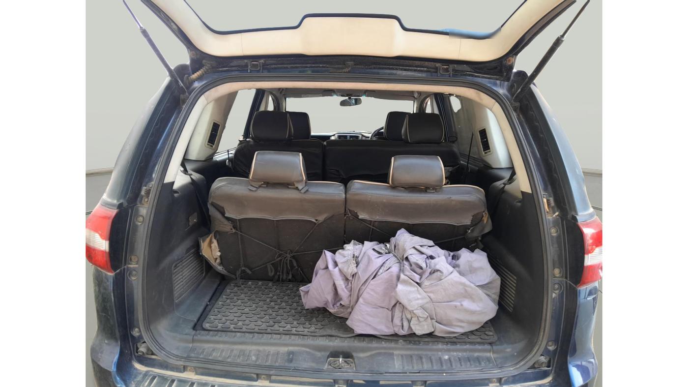 2018 Tata Hexa XE 4X2 7 STR, Diesel, Manual, 64,878 km, exterior