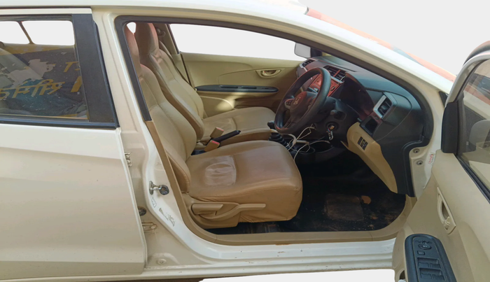 2016 Honda Amaze 1.5L I-DTEC S, Diesel, Manual, 1,30,263 km, interior