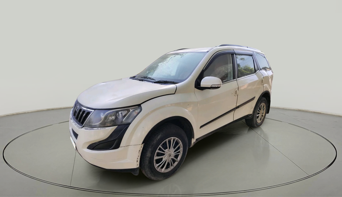 2016 Mahindra XUV500 W6 1.99, Diesel, Manual, 1,38,231 km, exterior