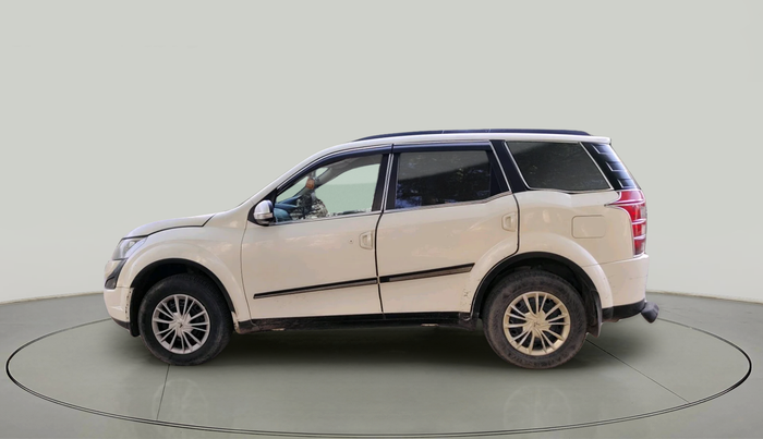 2016 Mahindra XUV500 W6 1.99, Diesel, Manual, 1,38,231 km, exterior