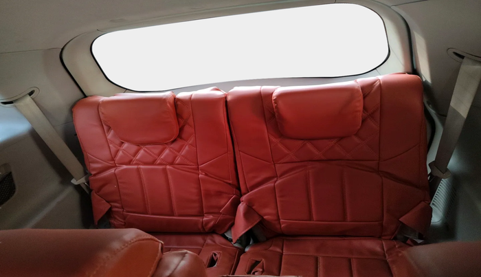 2016 Mahindra XUV500 W6 1.99, Diesel, Manual, 1,38,231 km, interior