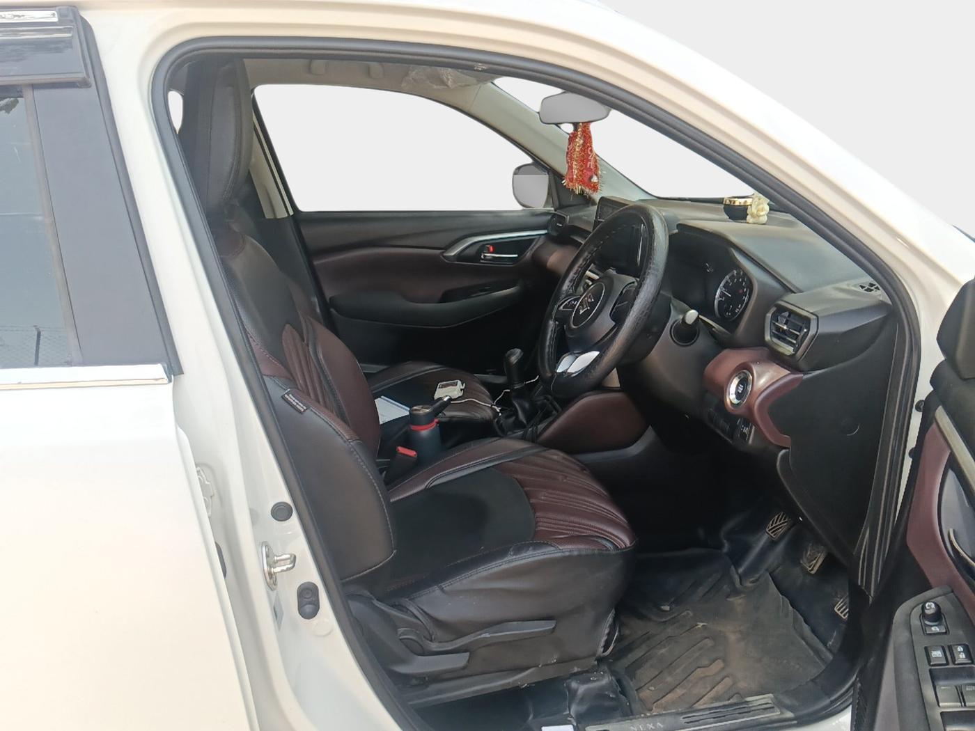 2024 Maruti Grand Vitara SIGMA SMART HYBRID, Petrol, Manual, 12,708 km, interior