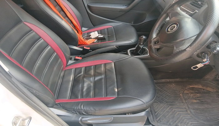 2014 Volkswagen Polo COMFORTLINE 1.2 Diesel, Diesel, Manual, 95,642 km, interior