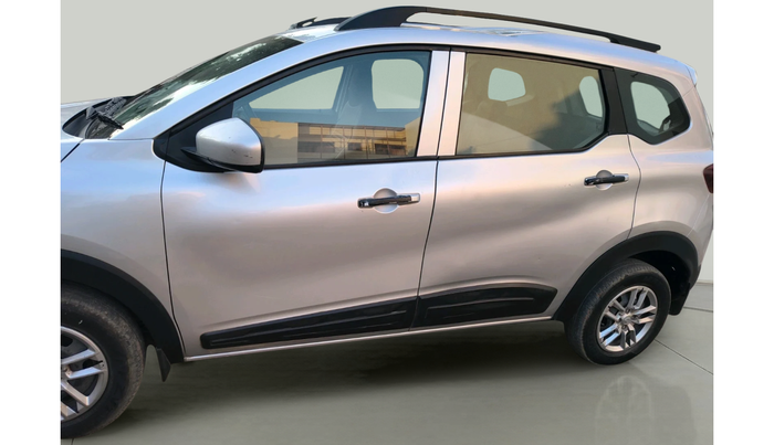 2020 Renault TRIBER RXL MT, Petrol, Manual, 39,584 km, exterior