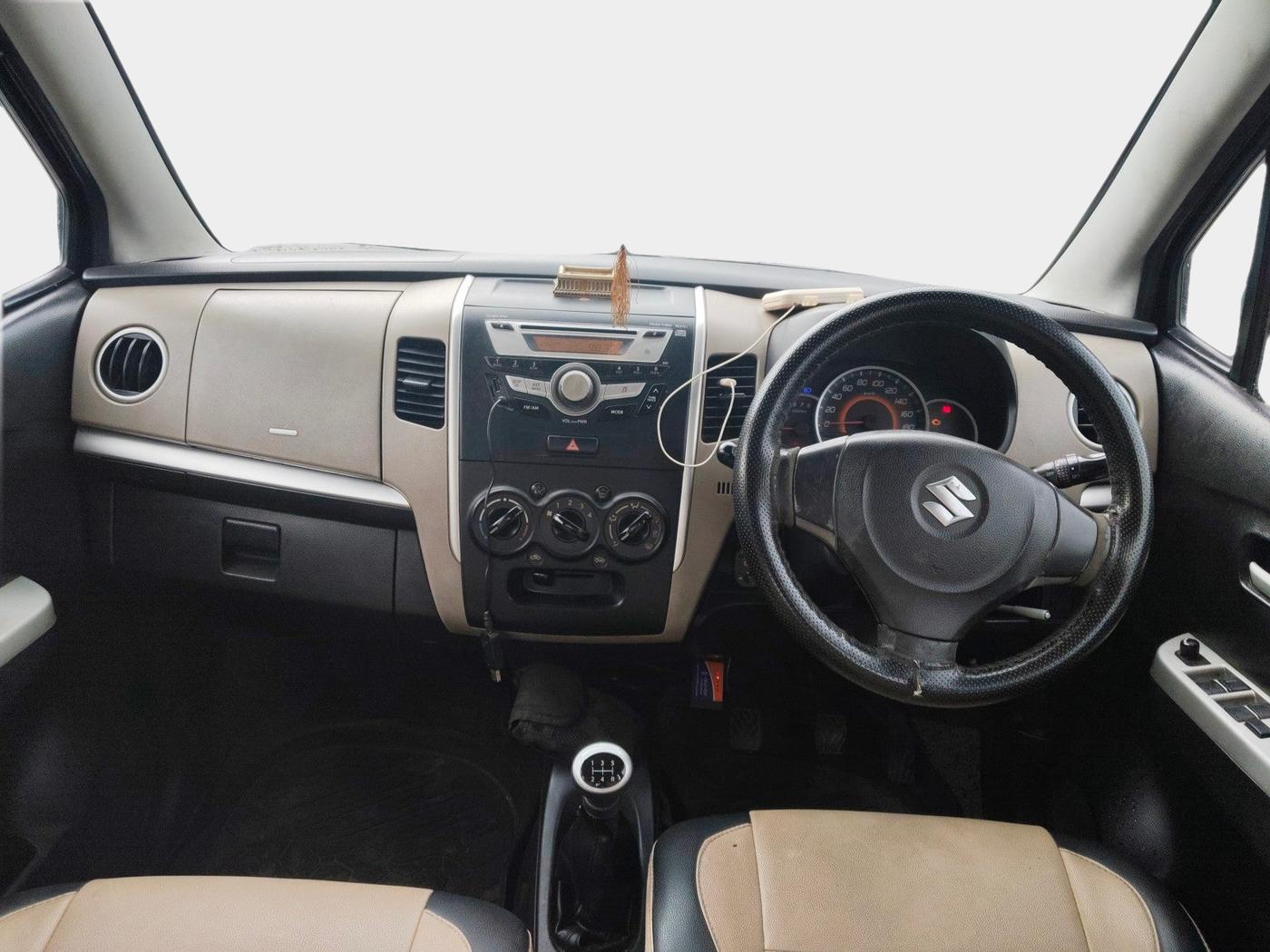 2014 Maruti Wagon R 1.0 VXI, Petrol, Manual, 2,11,000 km, interior
