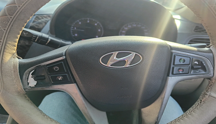 2013 Hyundai Verna FLUIDIC 1.6 CRDI SX, Diesel, Manual, 1,02,146 km, interior