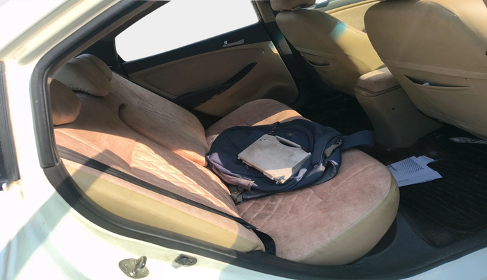 2013 Hyundai Verna FLUIDIC 1.6 CRDI SX, Diesel, Manual, 1,02,146 km, interior