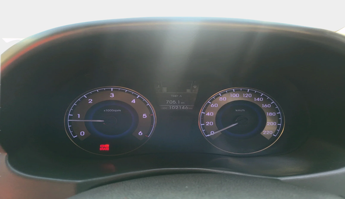 2013 Hyundai Verna FLUIDIC 1.6 CRDI SX, Diesel, Manual, 1,02,146 km, interior