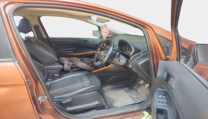 2018 Ford Ecosport TITANIUM 1.5L SPORTS(SUNROOF) DIESEL, Diesel, Manual, 1,39,569 km, interior