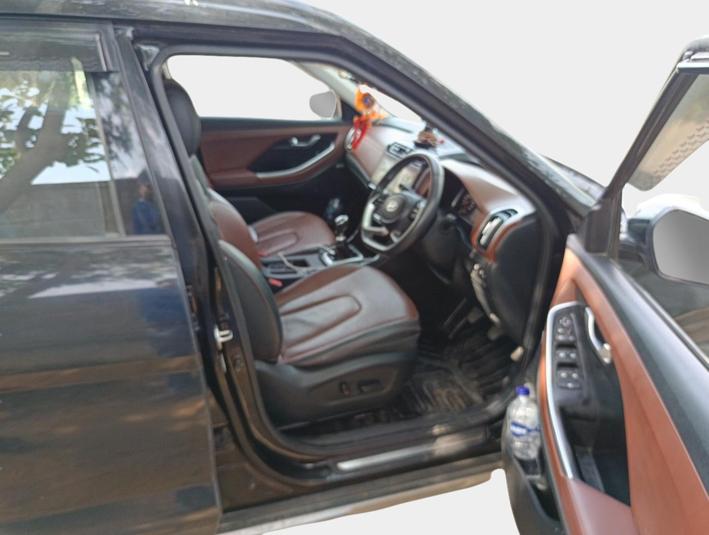2022 Hyundai ALCAZAR PLATINUM 2.0 MT 7STR, Petrol, Manual, 65,367 km, interior