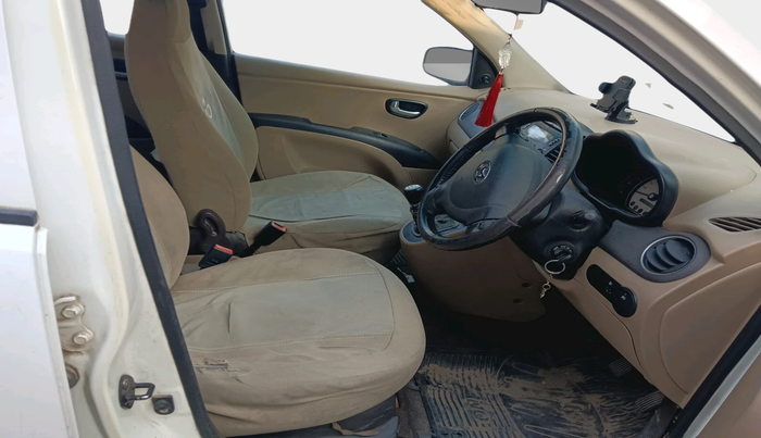 2010 Hyundai i10 ASTA 1.1 MT SUNROOF, Petrol, Manual, 97,687 km, interior