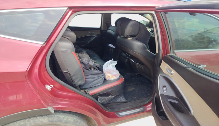 2015 Hyundai Santa Fe 2 WD, Diesel, Manual, 83,579 km, interior