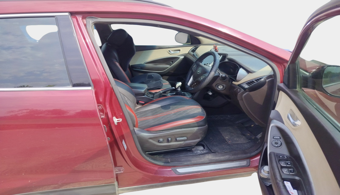 2015 Hyundai Santa Fe 2 WD, Diesel, Manual, 83,579 km, interior