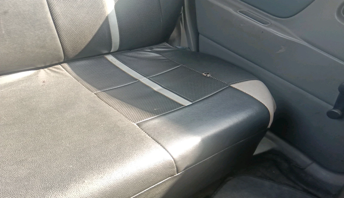 2011 Maruti Alto K10 VXI, Petrol, Manual, 1,16,582 km, interior