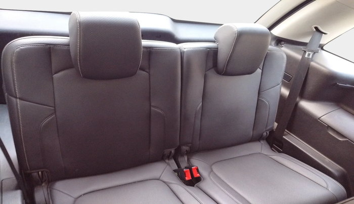 2019 Tata Hexa XTA 4X2 7 STR, Diesel, Automatic, 93,545 km, interior