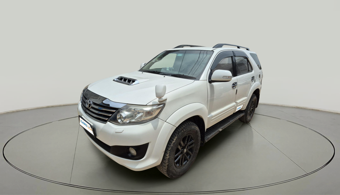 2013 Toyota Fortuner 3.0 4X2 MT, Diesel, Manual, 1,51,893 km, exterior