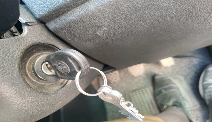 2018 Volkswagen Ameo COMFORTLINE 1.0L, Petrol, Manual, 88,207 km, interior