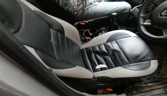 2020 Renault TRIBER RXE MT, Petrol, Manual, 41,640 km, interior