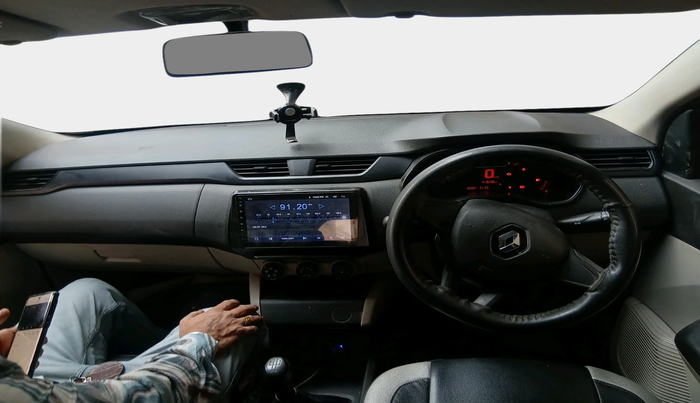 2020 Renault TRIBER RXE MT, Petrol, Manual, 41,640 km, interior