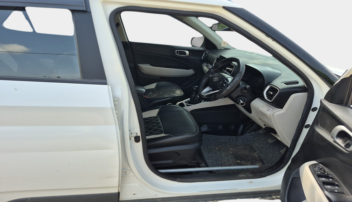 2023 Hyundai VENUE S 1.2, Petrol, Manual, 1,04,330 km, interior