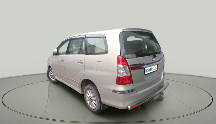 2013 Toyota Innova 2.5 VX 8 STR, Diesel, Manual, 1,10,288 km, exterior