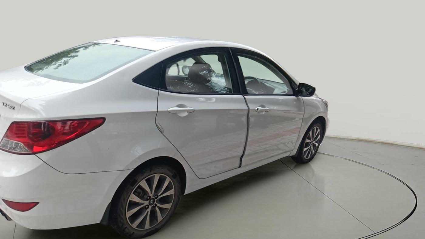 2015 Hyundai Verna 1.6 CRDI SX, Diesel, Manual, 95,345 km, exterior
