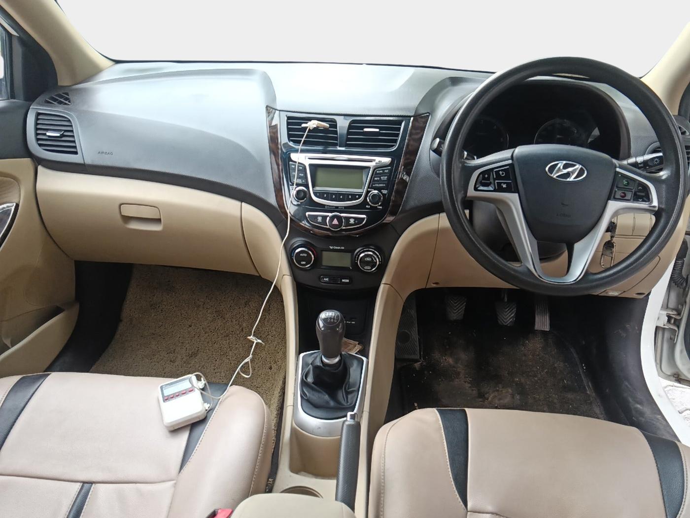 2015 Hyundai Verna 1.6 CRDI SX, Diesel, Manual, 95,345 km, interior