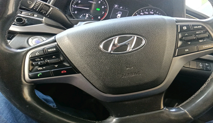 2017 Hyundai New Elantra 2.0 SX(O) AT PETROL, Petrol, Automatic, 97,931 km, interior