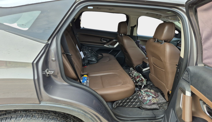 2020 Tata Harrier XZA PLUS 2.0L, Diesel, Automatic, 1,12,671 km, interior