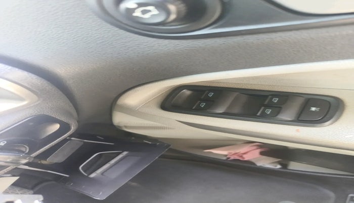 2015 Ford Ecosport TREND+ 1.0L ECOBOOST, Petrol, Manual, 1,13,632 km, interior