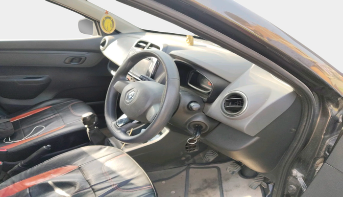 2016 Renault Kwid RXT 0.8, Petrol, Manual, 68,448 km, interior