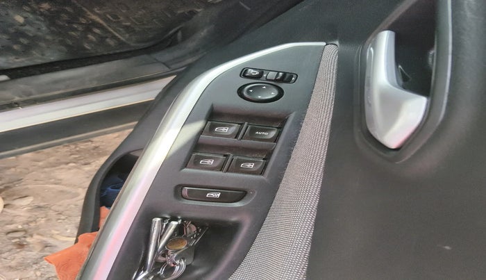 2023 Nissan MAGNITE XV MT, Petrol, Manual, 26,001 km, interior