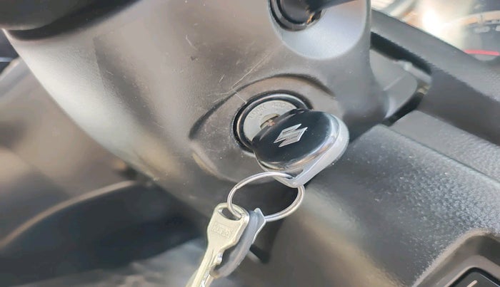 2016 Maruti Swift VDI, Diesel, Manual, 1,17,753 km, interior