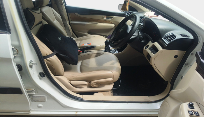 2016 Maruti Ciaz ZDI+ SHVS, Diesel, Manual, 1,25,148 km, interior