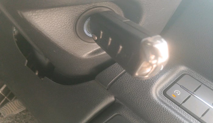 2023 Mahindra Thar LX D HT 2WD MT, Diesel, Manual, 25,058 km, interior