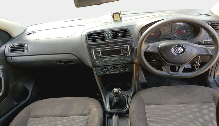2018 Volkswagen Ameo COMFORTLINE 1.0L, Petrol, Manual, 1,29,954 km, interior