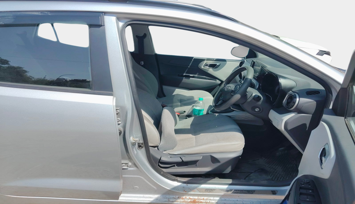 2019 Hyundai GRAND I10 NIOS SPORTZ 1.2 KAPPA VTVT, Petrol, Manual, 1,28,826 km, interior