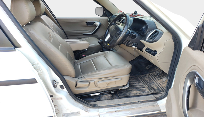 2024 Mahindra BOLERO NEO N 10, Diesel, Manual, 14,911 km, interior