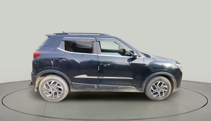 2022 Mahindra XUV300 W8 (O) 1.2 PETROL, Petrol, Manual, 23,928 km, exterior