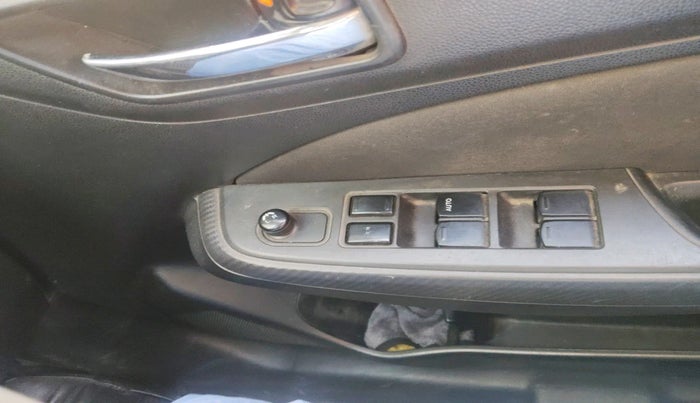 2020 Maruti Swift VXI, Petrol, Manual, 1,03,970 km, interior