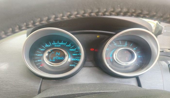 2019 Mahindra XUV500 W9, Diesel, Manual, 84,362 km, interior