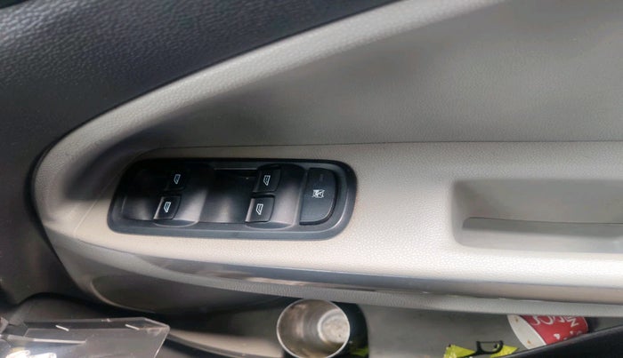 2015 Ford Ecosport TREND 1.5L DIESEL, Diesel, Manual, 2,06,437 km, interior