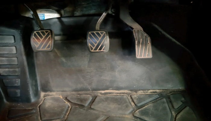 2018 Maruti Vitara Brezza ZDI, Diesel, Manual, 1,07,402 km, interior