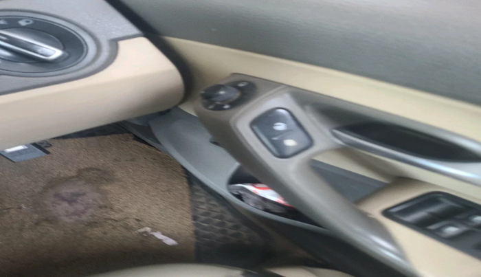 2015 Volkswagen Vento HIGHLINE DIESEL 1.5, Diesel, Manual, 1,56,170 km, interior