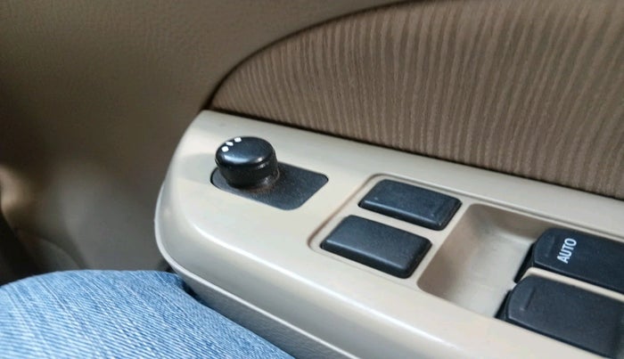 2013 Maruti Ertiga VXI, Petrol, Manual, 99,718 km, interior