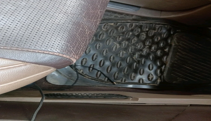 2014 Mahindra XUV500 W8, Diesel, Manual, 1,48,387 km, interior